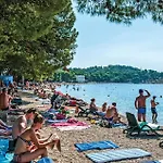 公寓 3 Bedroom Cozy In 马卡尔斯卡