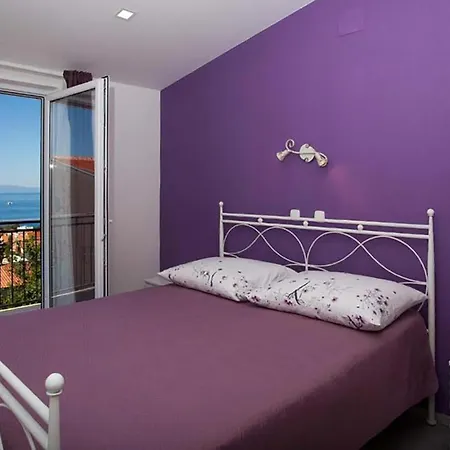 3 Bedroom Beautiful In Makarska