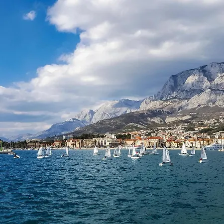 Nice Apartment In Makarska With House Sea View *