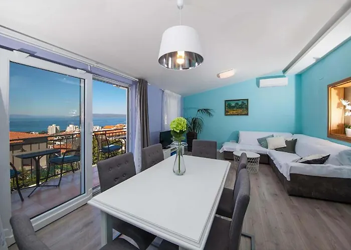 3 Bedroom Cozy In Makarska