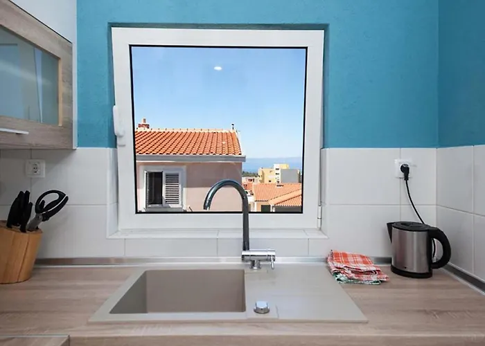 3 Bedroom Cozy In Apartment