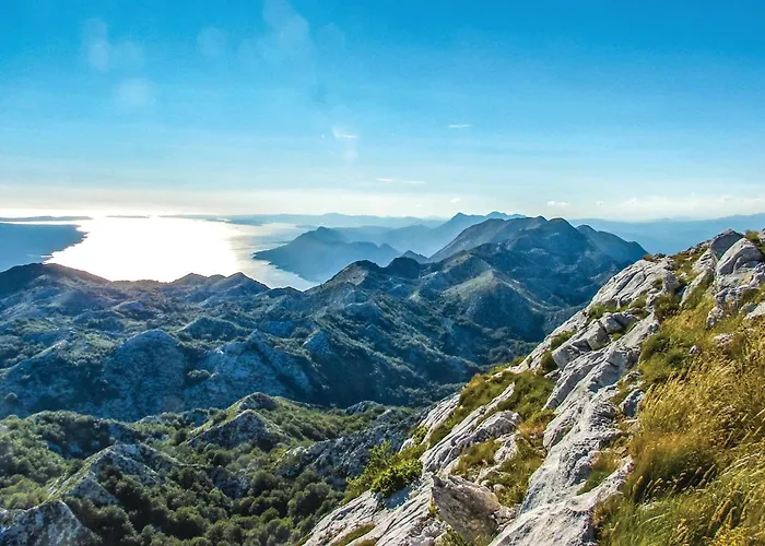 3 Bedroom Cozy In Makarska